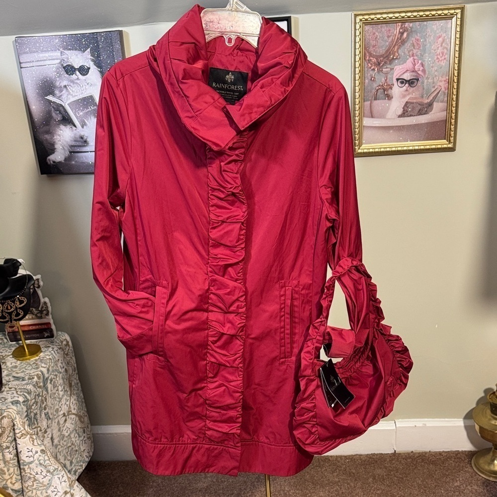 NWT RAINFOREST Women Red Travel Coat Packable Pouch and Hidden Hood Retail $250